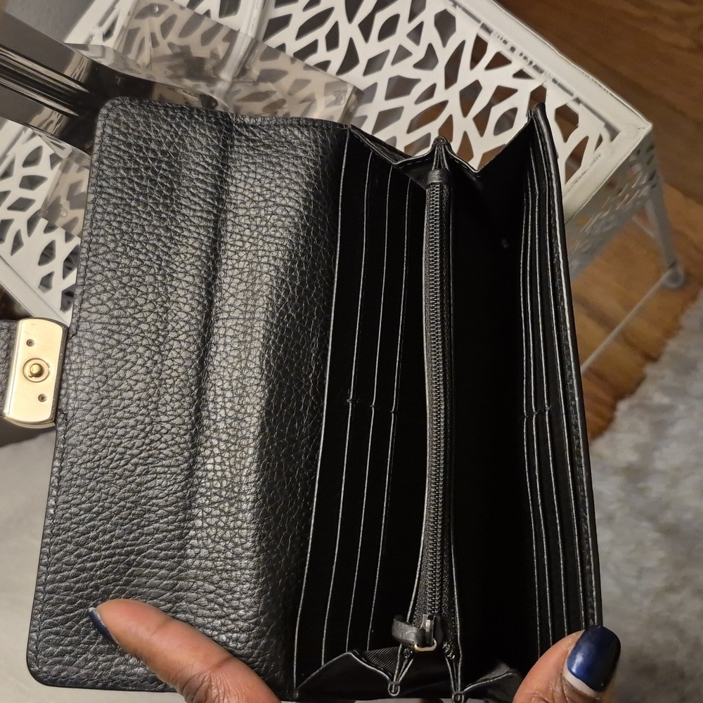 Gucci Black Leather Wallet with Gold Logo - Picture 5 of 7